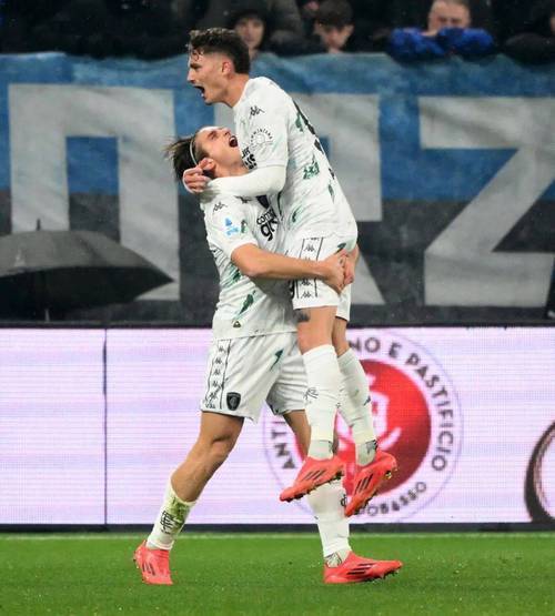 意甲焦点战：亚特兰大 VS 帕尔马，谁能笑傲赛场？